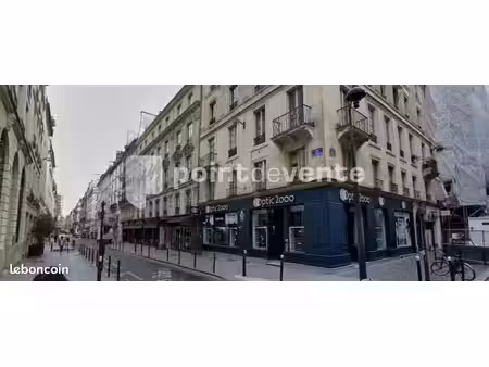 commerce beauté/coiffure 70 m²
