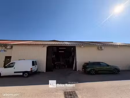 local bureaux 300 m²