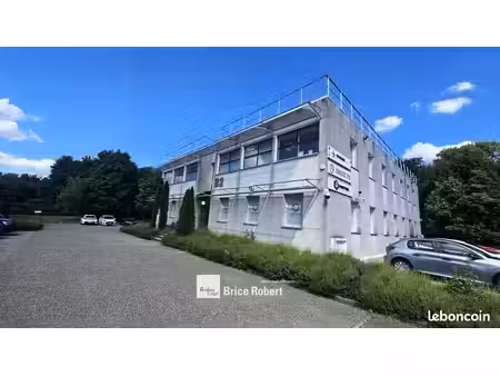bureaux 104 m²