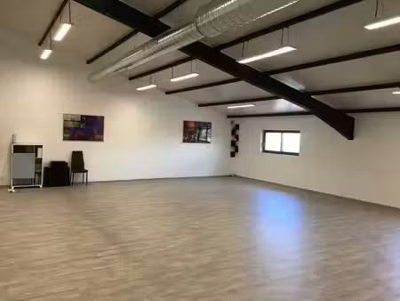local d'activités à louer