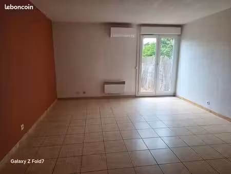 studio 32 m rez-de-chaussée porte sécurisée et parking fermé