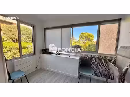 t2 résidence avec piscine