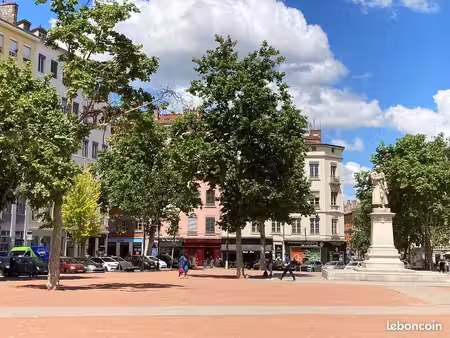 bail commercial à céder / adresse très prisée à croix rousse