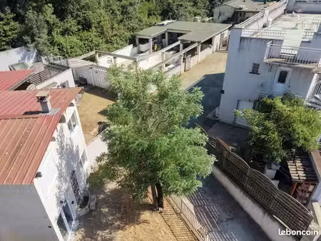 local 500 m² saint-genis-laval