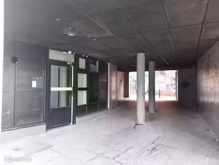 local commercial 143 m²