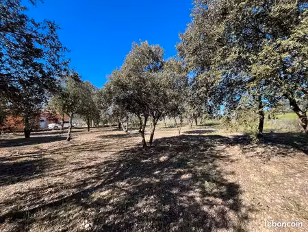 terrain 1 490 m² tavernes