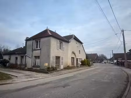 maison 8 pièces 210 m²