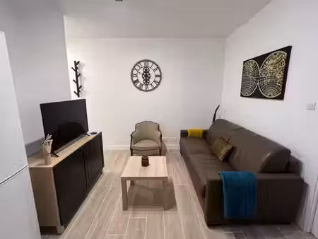appartement refait à neuf + combles total à saisir