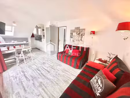 t2 rénové avec vue et exposé sud  est et ouest
