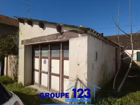achat parking laroche st cydroine 89400