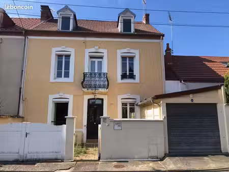 maison 6 pièces 130 m²