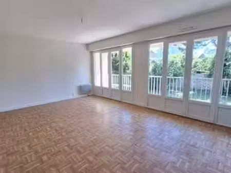 location appartement 4 pièces à saint-servan-sur-mer (35400) : à louer 4 pièces / 83m² sai