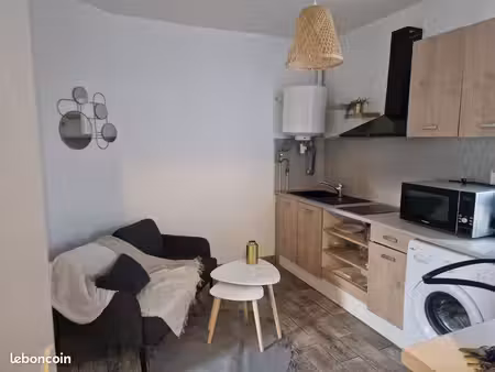 joli t2 meublé au centre  quartier vermandois à