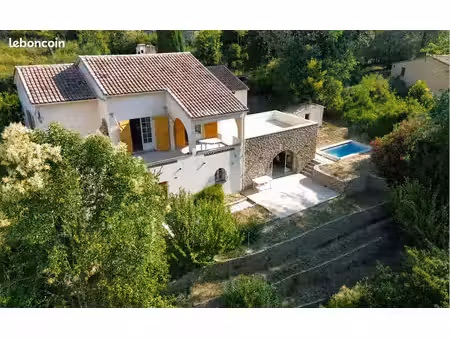 salernes ( var ) maison de 147m2 - 2 logts + piscine - cadre champêtre