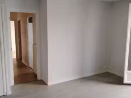 superbe f2  avec cave et parking  les cèdres