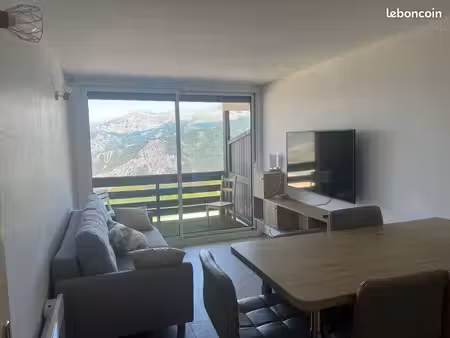 appartement entièrement rénové – pra loup 1600