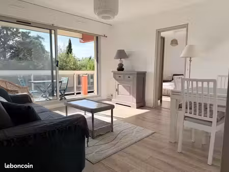 location t2 meublé talence