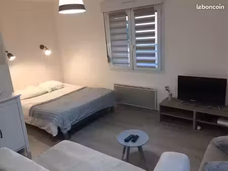 studio 30 m² meublé entièrement à neuf  calme et parking sécurisé