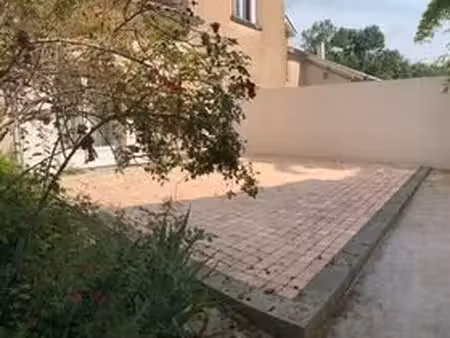 t3 à louer  auch