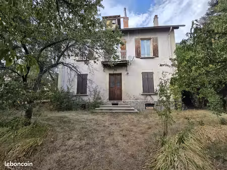 maison 8 pièces 200 m²