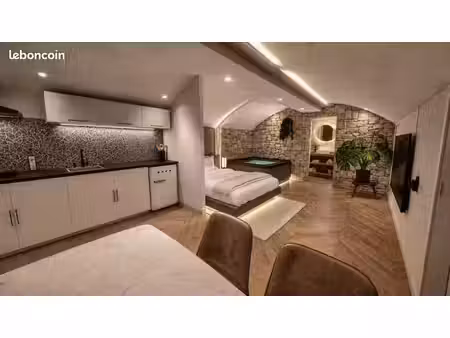studio avec terrasse privative