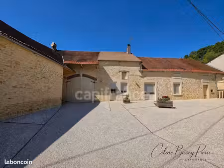 longère 4 pièces 105 m²
