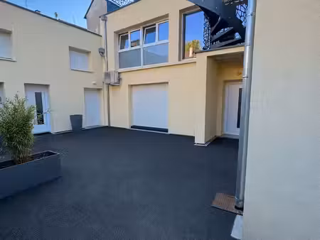 très bel appartement de plein pied 4 pièces 83 m²
