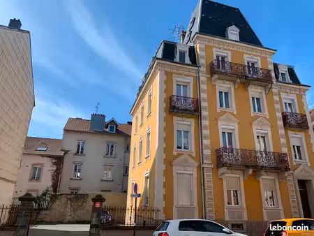 à louer t4 (balcon + parking)