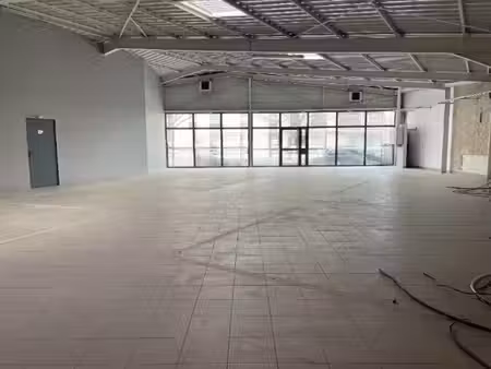 location commerce reims 51100 430m²