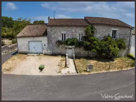 maison en pierre de caractère (235 m²) – dépendances  jardin & piscine à saint antoine de.