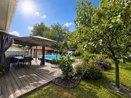 vente maison contemporaine gastes  113m² 5 pièces 440 000€ avec piscine
