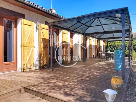st antoine de breuilh : maison de plain-pied 100 m²   grand terrain