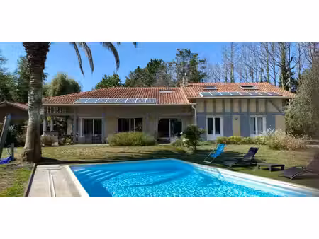 maison avec piscine et jardin saubion (40)