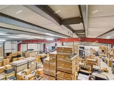 vente local d'activités nozay 1 400 m²