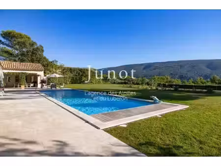 ménerbes - villa contemporaine avec vue panoramique