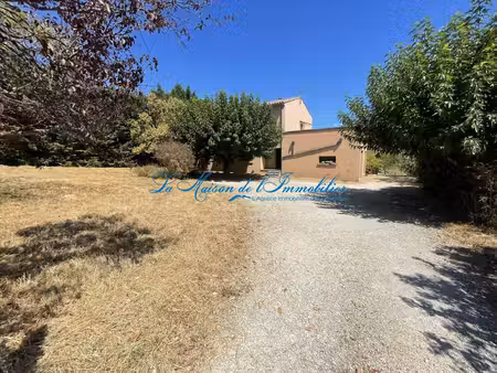 st privat des vieux  maison de f4 plus 2 garages sur 4153 m2 de terrain plat