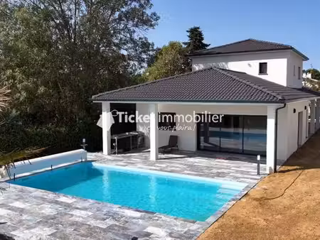 maison de prestige de 158 m2 en vente cornebarrieu  occitanie