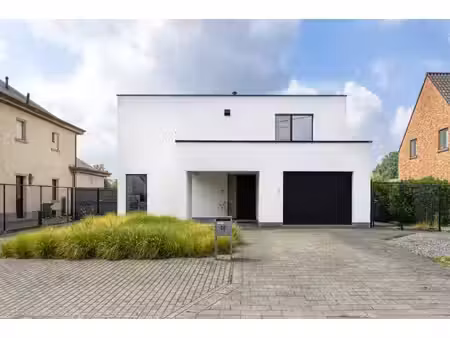 huis te koop in zoersel met 3 slaapkamers