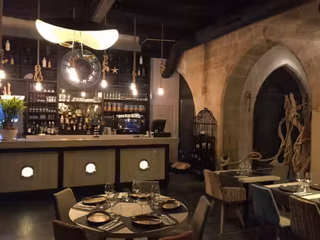 superbe restaurant centre historique