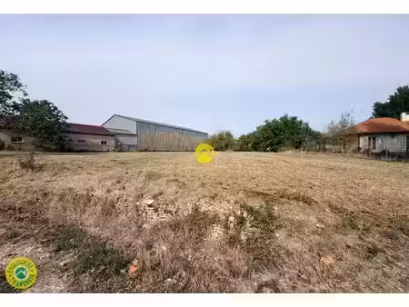 terrain constructible 4190 m²
