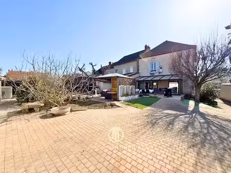 vente maison 7 pièces 160 m² à gannat (03800)  279 000 €