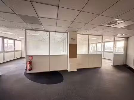 location bureaux 142m²