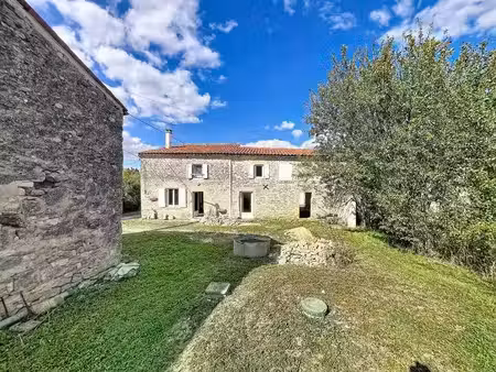 vente maison 3 pièces 148 m² à saint-pierre-de-l'ile (17330)  107 000 €