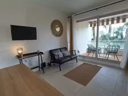 location appartement 1 pièce 21 m² à cannes (06150)
