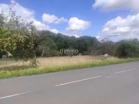 très grand terrain à construire