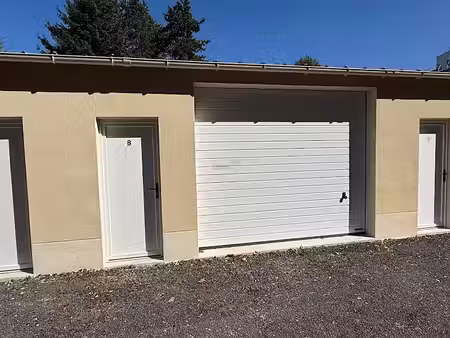 location parking 60 m² à la ferté-sous-jouarre (77260)  520 €