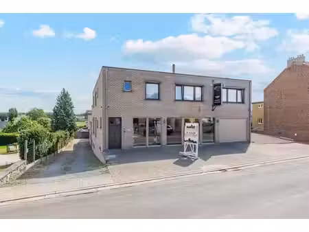 immeuble commercial polyvalent avec showroom  atelier et vas