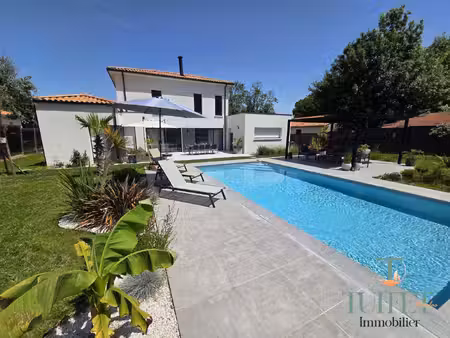 villa de luxe à vendre à breuillet