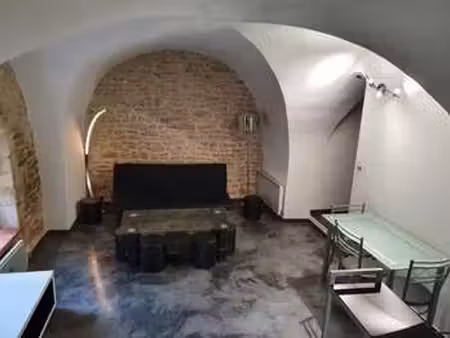 location maison meublé à nîmes (30000) : à louer meublé / 45m² nîmes