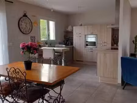 location maison à verdun-sur-garonne (82600) : à louer / 126m² verdun-sur-garonne